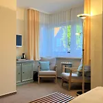 Hotelpension Sanders Hoeft - Direkt Am Strandaufgang Penzion Juist