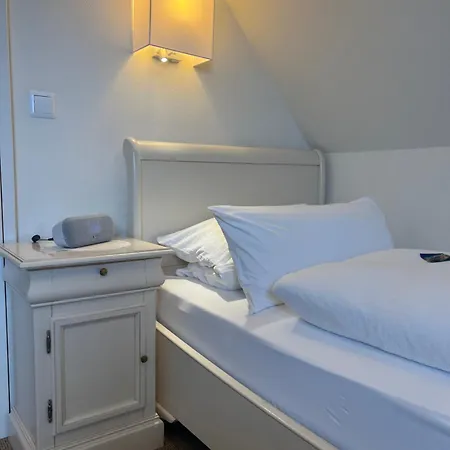 Penzion Hotelpension Sanders Hoeft - Direkt Am Strandaufgang 4*