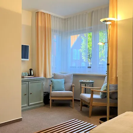 Hotelpension Sanders Hoeft - Direkt Am Strandaufgang Penzion Juist