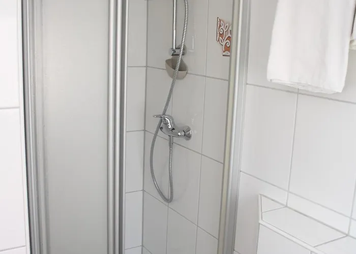 Гостевой дом Hotelpension Sanders Hoeft - Direkt Am Strandaufgang 4*
