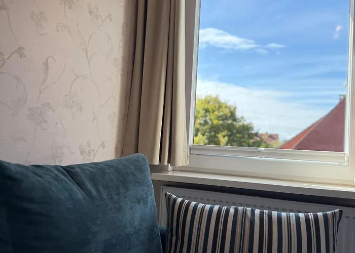 Hotelpension Sanders Hoeft - Direkt Am Strandaufgang