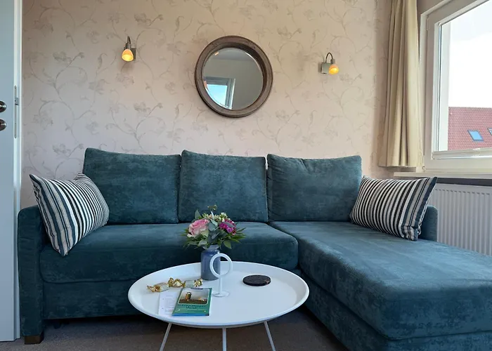 Hotelpension Sanders Hoeft - Direkt Am Strandaufgang 4*
